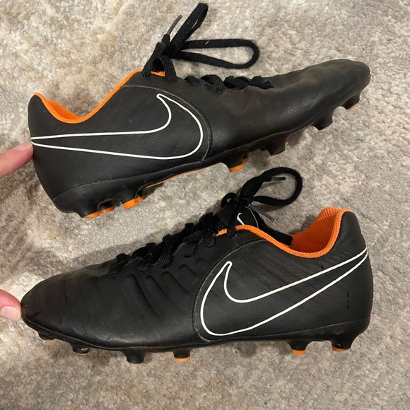 Nike Youth Tiempo Legend 7 Pro FG AH7241-080 Soccer Cleats Black Orange Size 4Y - Picture 6 of 13